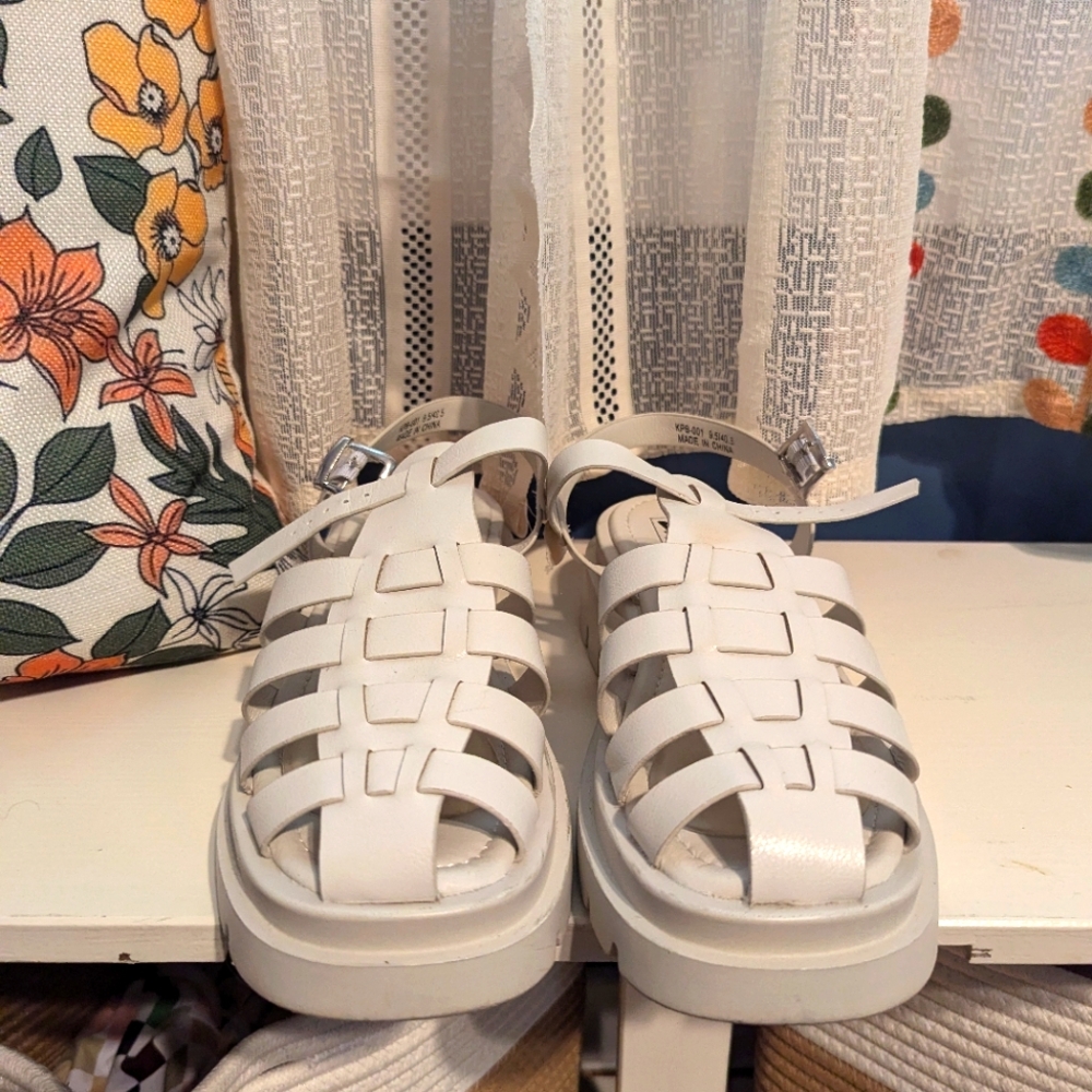 Dirty Laundry Fisherman Sandals